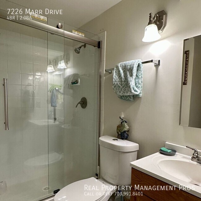 Building Photo - 7226 Marr Dr