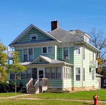 Building Photo - 126 S 4th St