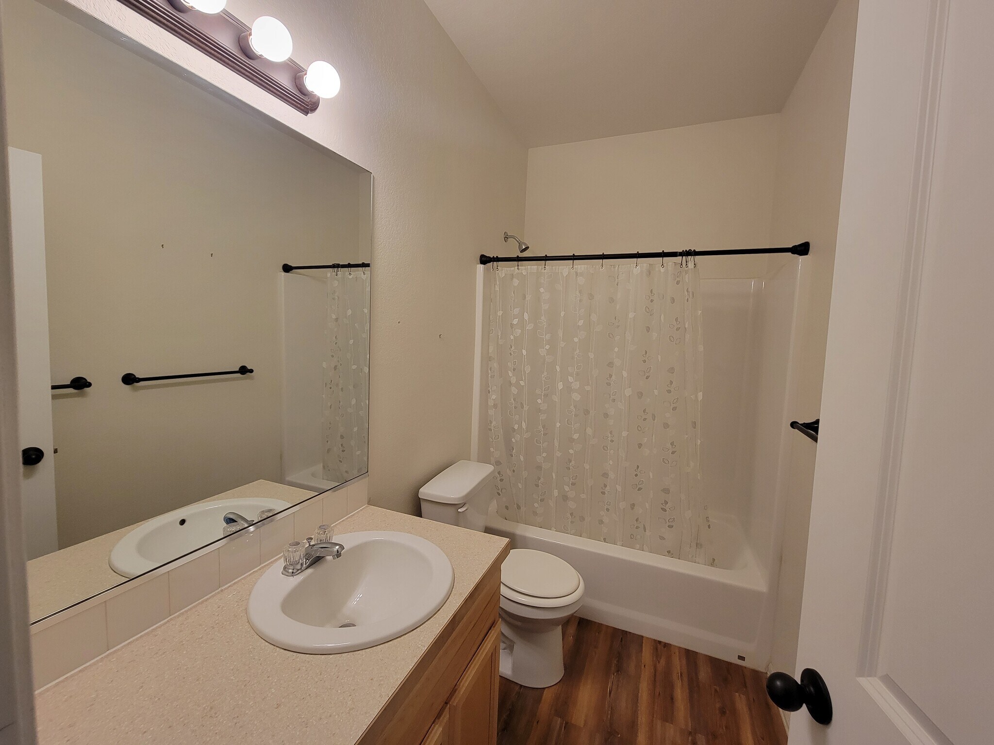 Building Photo - 2501 Bar Harbor Dr