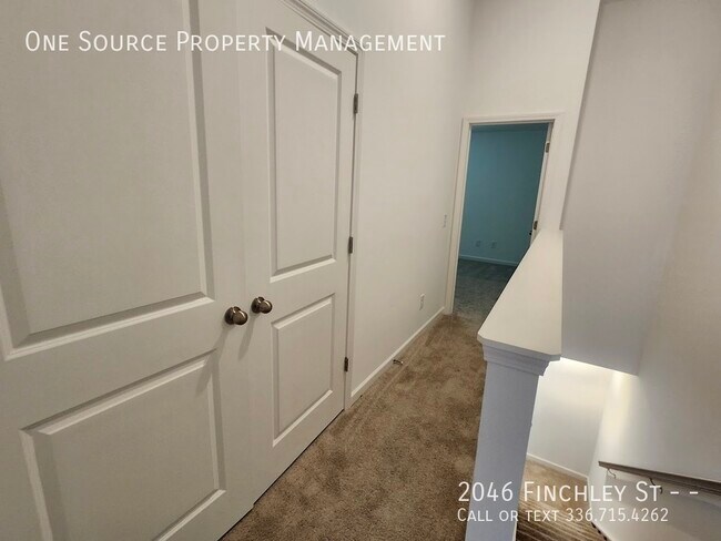 Building Photo - 2046 Finchley St