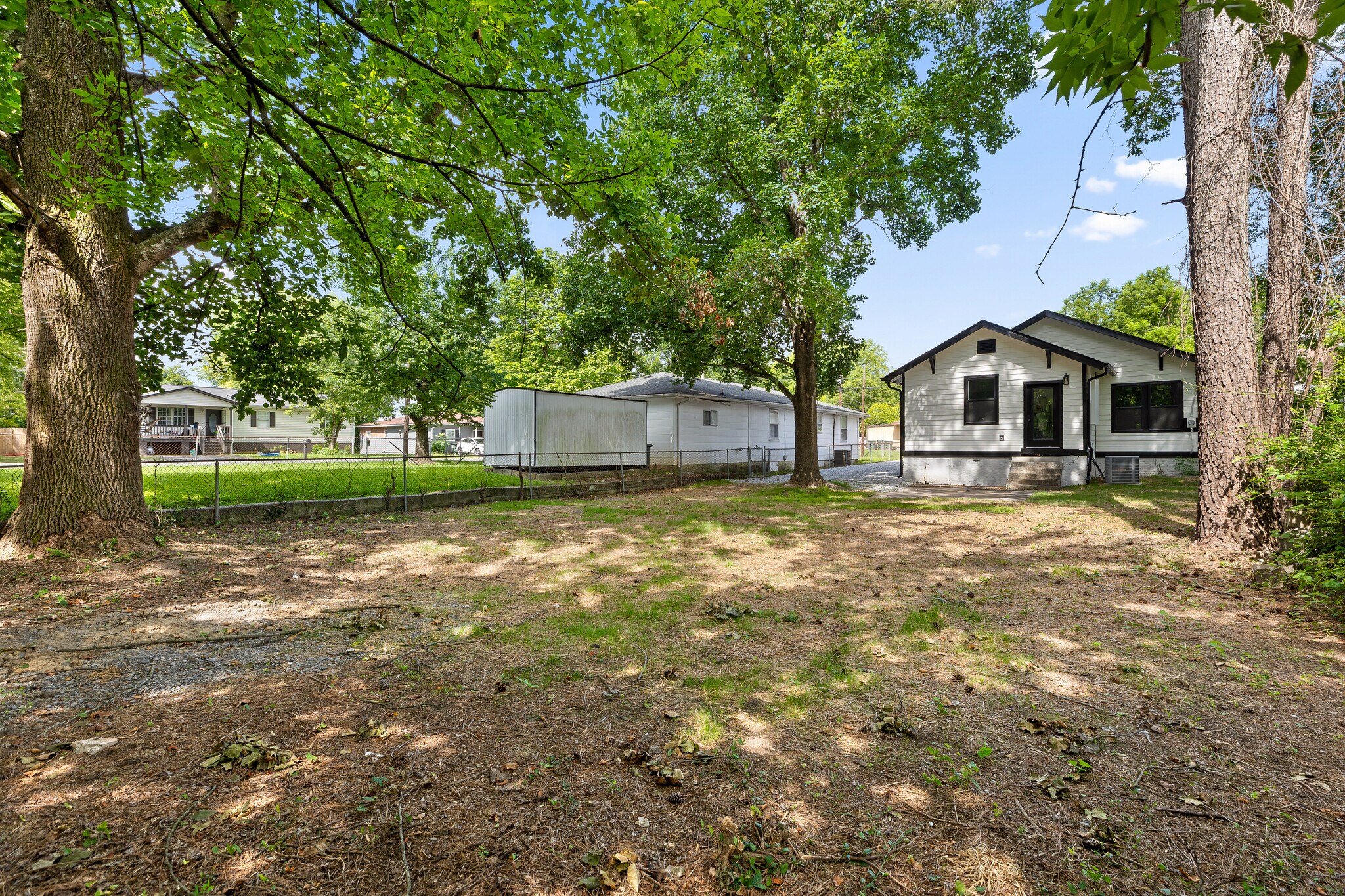 Building Photo - 1308 S Lyerly St