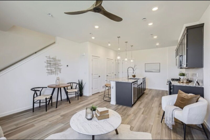 Building Photo - 2741 Spring Creek Cir