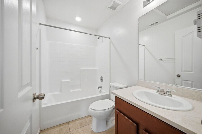 Building Photo - 3695 Bur Oak Rd