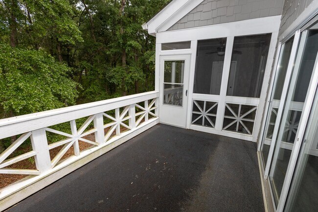 Building Photo - 1473 S Mariners Pointe
