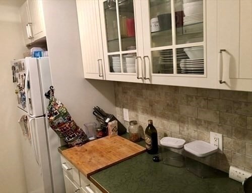 Building Photo - 33 Pond Ave