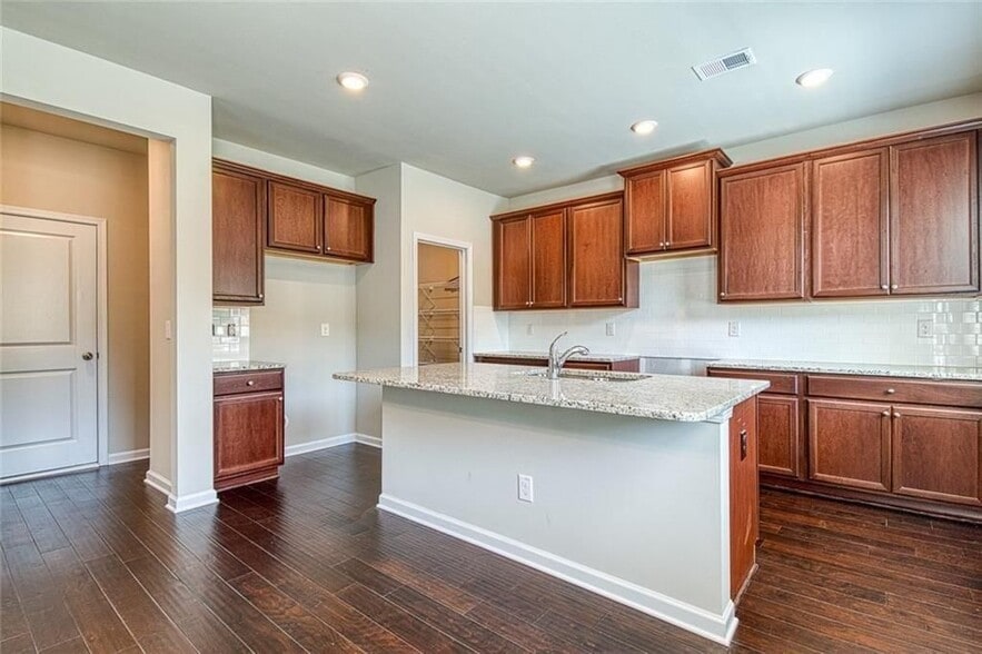 Building Photo - 1839 Pearson St