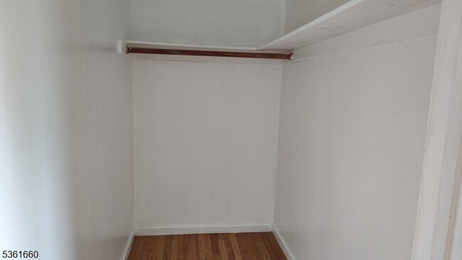 Building Photo - 540 15th Ave