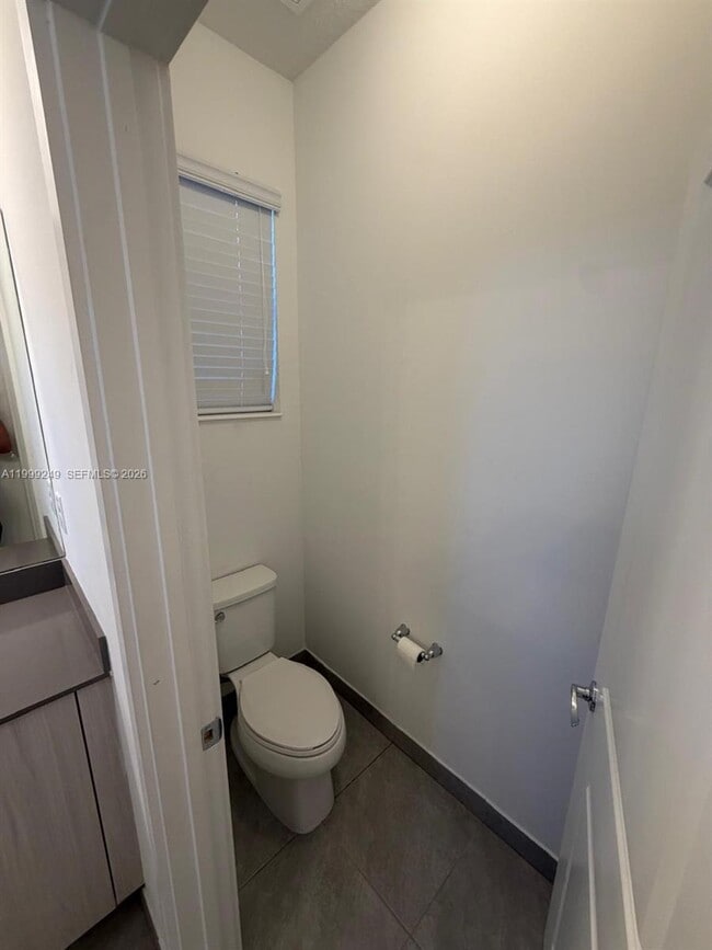 Building Photo - 5669 CERVA LN Ave