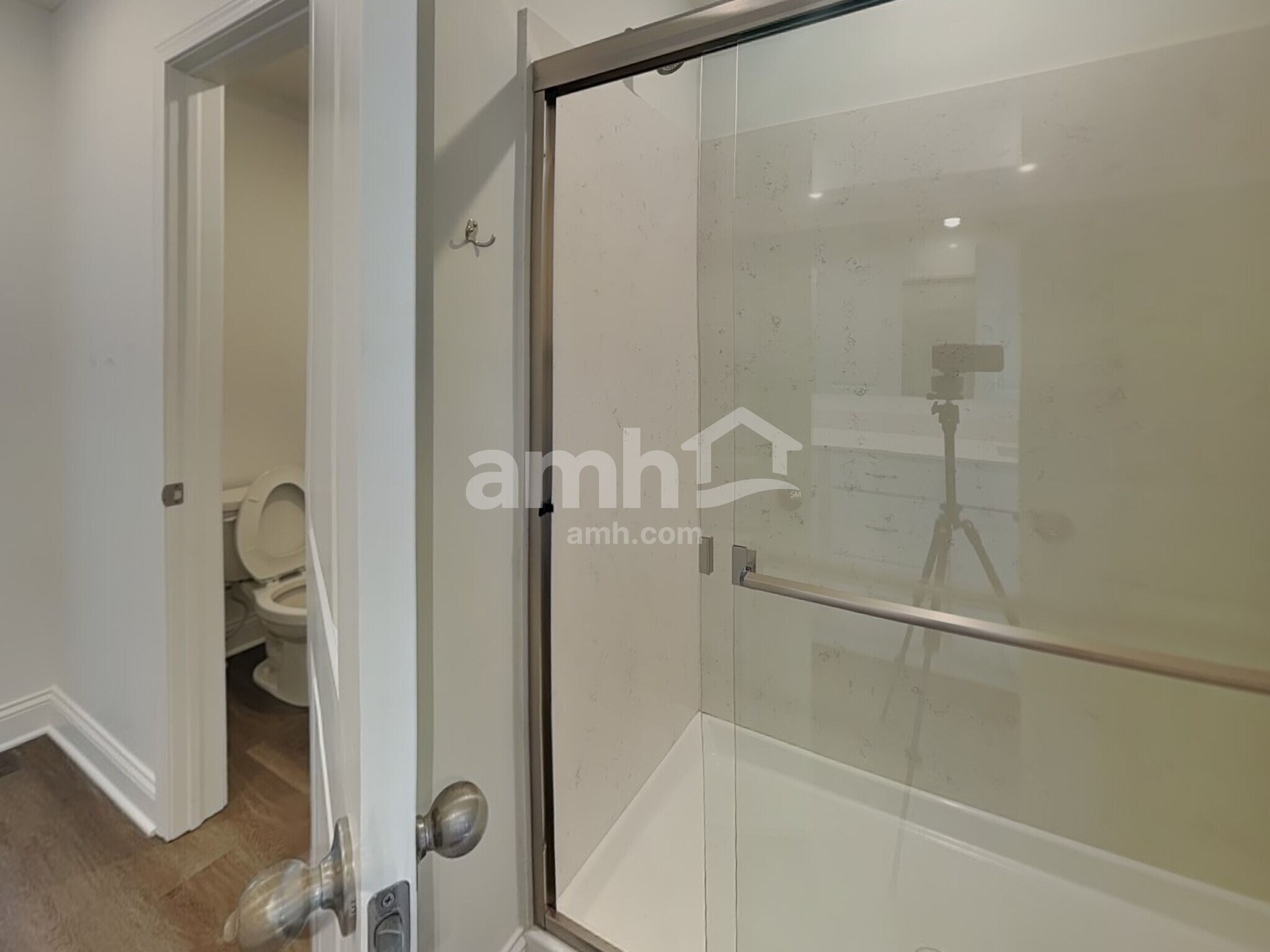 Building Photo - 212 Deanscroft Dr