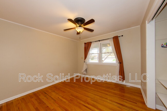 Building Photo - 1622 Oxford Dr