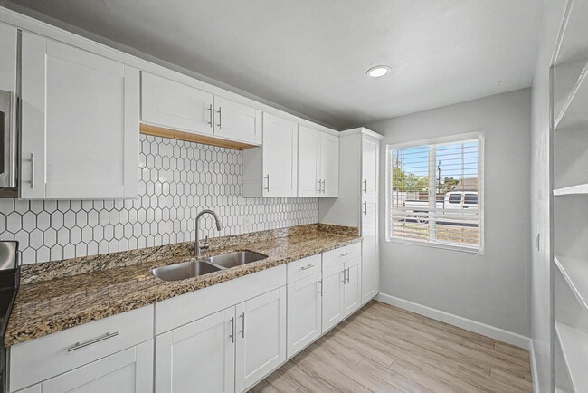 Building Photo - 2534 N 28th St