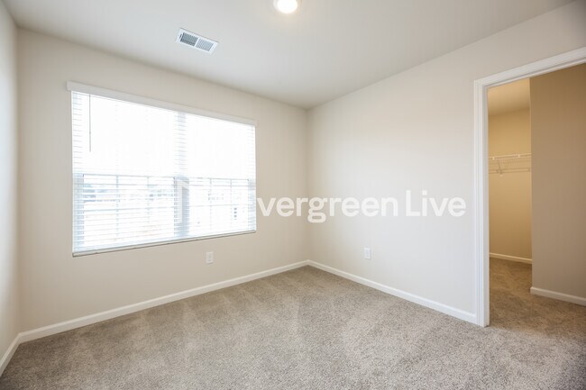 Building Photo - now