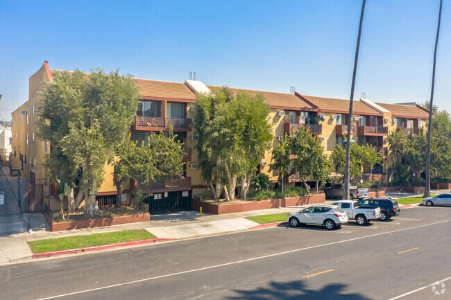 Primary Photo - Mariposa Apartments