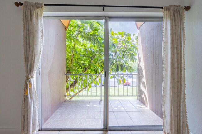 Building Photo - 9459 SW 76th St