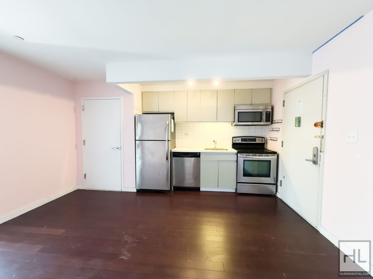Building Photo - STANHOPE STREET / Sunlit Bushwick 2-Bed (F...