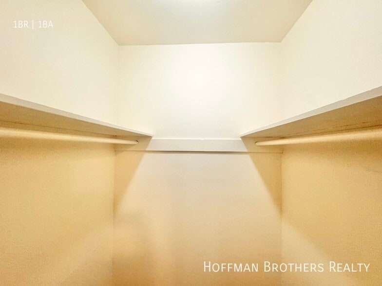 Building Photo - 5419 Harold Way