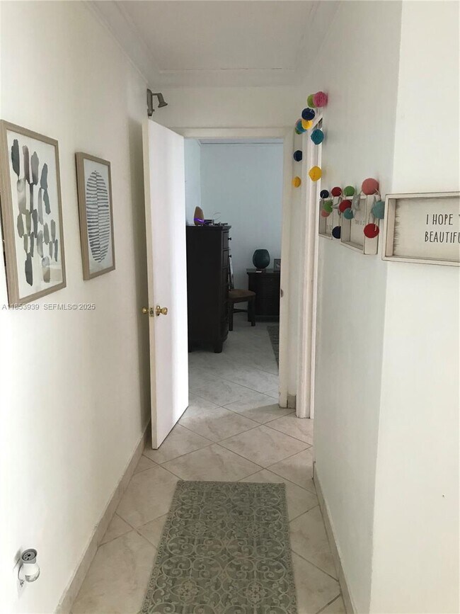 Building Photo - 1075 93rd St