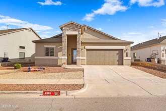 Building Photo - 6981 Black Mesquite Dr