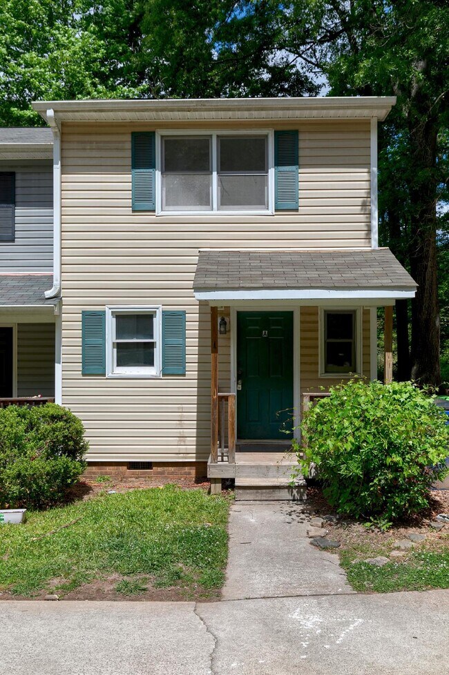 Building Photo - 5544 Kaplan Drive Unit A