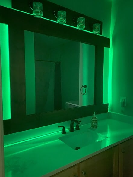 Building Photo - 46628 Drysdale Ter