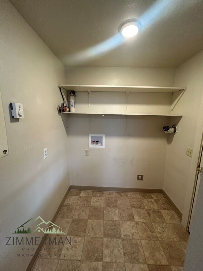 Building Photo - 1635-1645 Polk St.