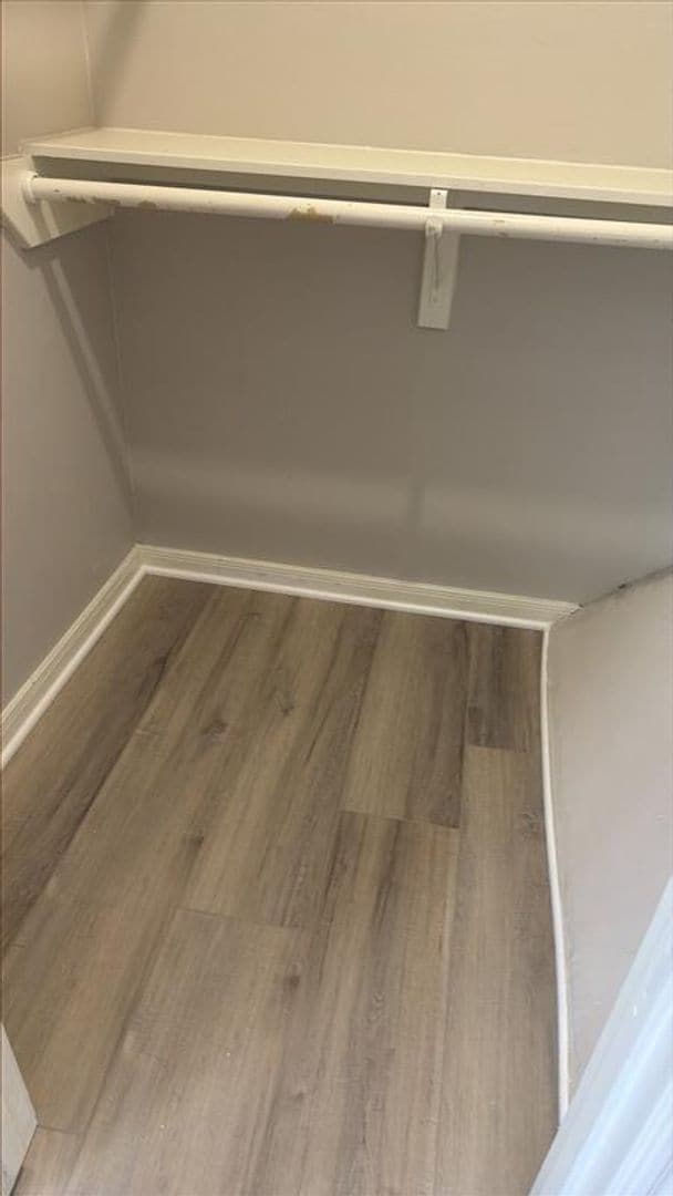 Building Photo - Duplex For Lease