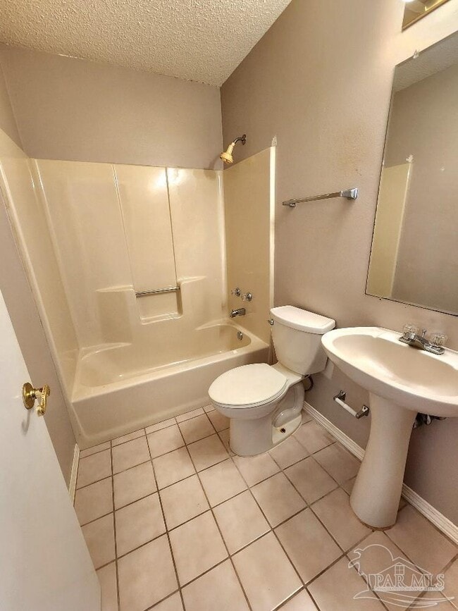 Building Photo - 4235 Chezarae Dr