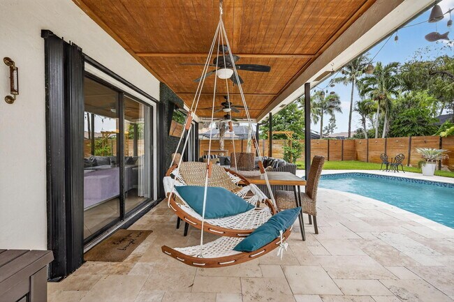 Building Photo - 11294 Pine Valley Dr