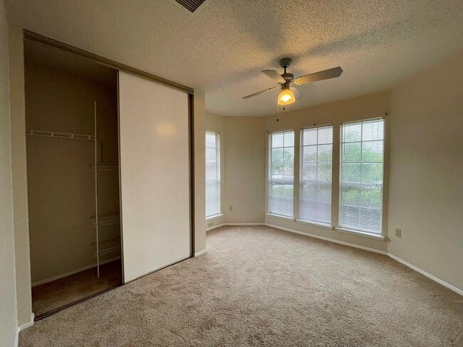 Building Photo - 16719 Whitebrush Loop