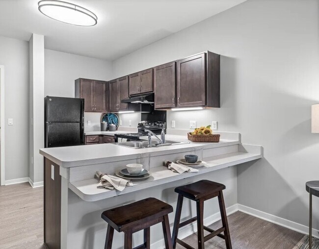 Building Photo - Clover Glen