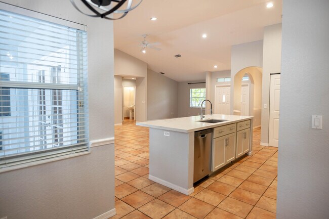 Building Photo - 13590 Callington Dr