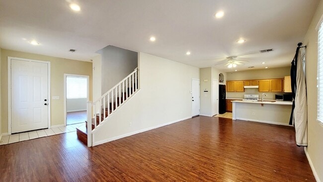 Building Photo - 8344 Golden Cypress Ave