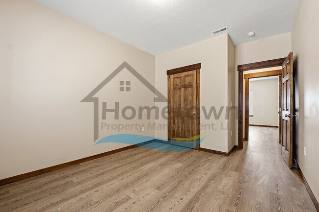 Building Photo - 4 Bedroom 2 Bathroom Home with Attached 2-Car Garage Available in Blanchard!