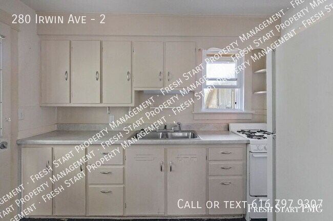 Building Photo - 280 Irwin Ave