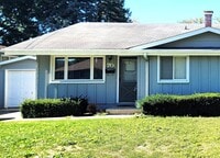 Building Photo - 70 Pine Ct