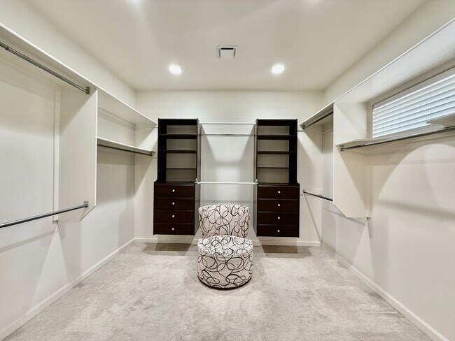 Building Photo - 3805 Brushland Ct