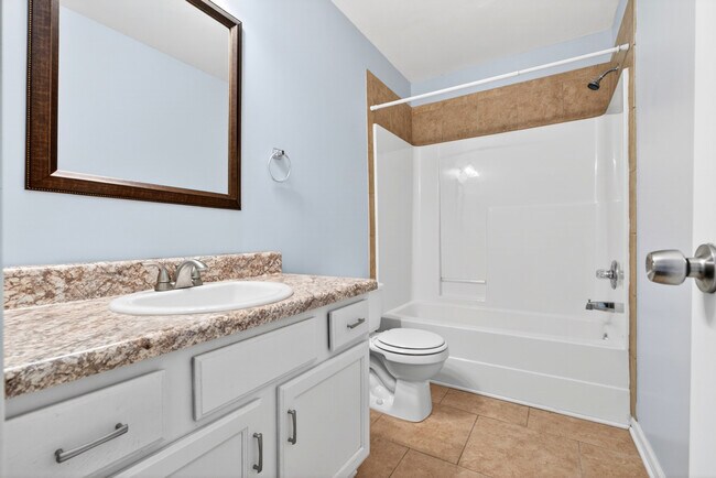 Building Photo - 3364 N Henderson Way
