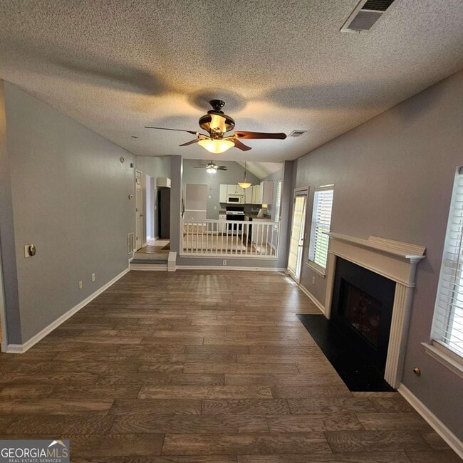 Building Photo - 310 Pecan Wood Cir