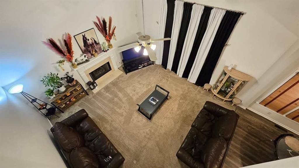 Building Photo - 997 Summer Forest Dr