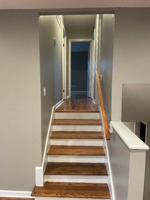 Building Photo - 9914 England Dr