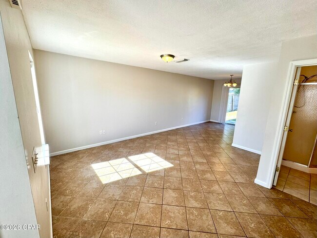 Building Photo - 4314 Catherine St