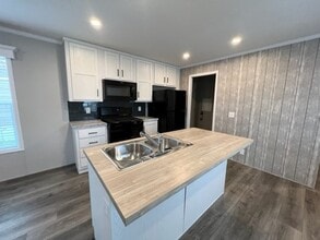 Building Photo - 2453 Pajot Rd