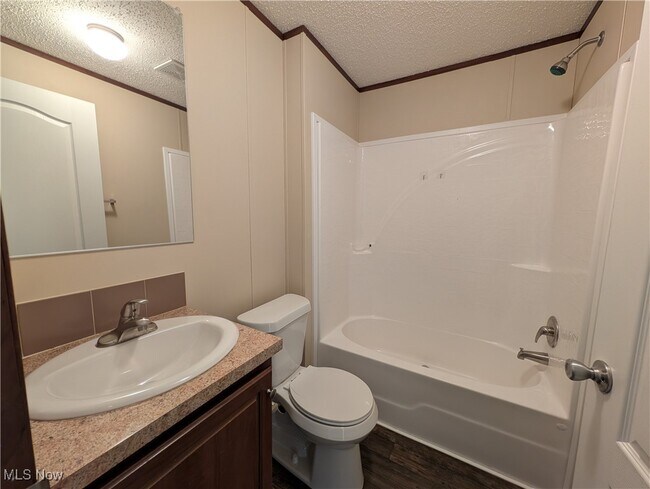 Building Photo - 235 Chaucer Ct