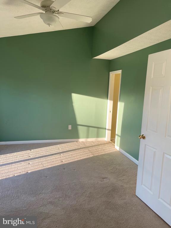 Building Photo - 9126 Hardesty Dr