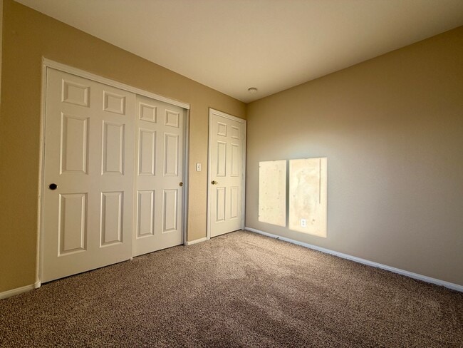 Building Photo - 4 bedroom near Nellis AFB