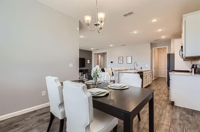 Building Photo - 2372 Sirena Ln