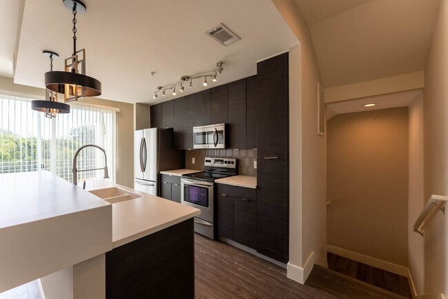 Building Photo - Discover the Ultimate in South Austin Living at Skybridge Lofts - Modern 2 Bedroom, 2.5 Bathroom ...