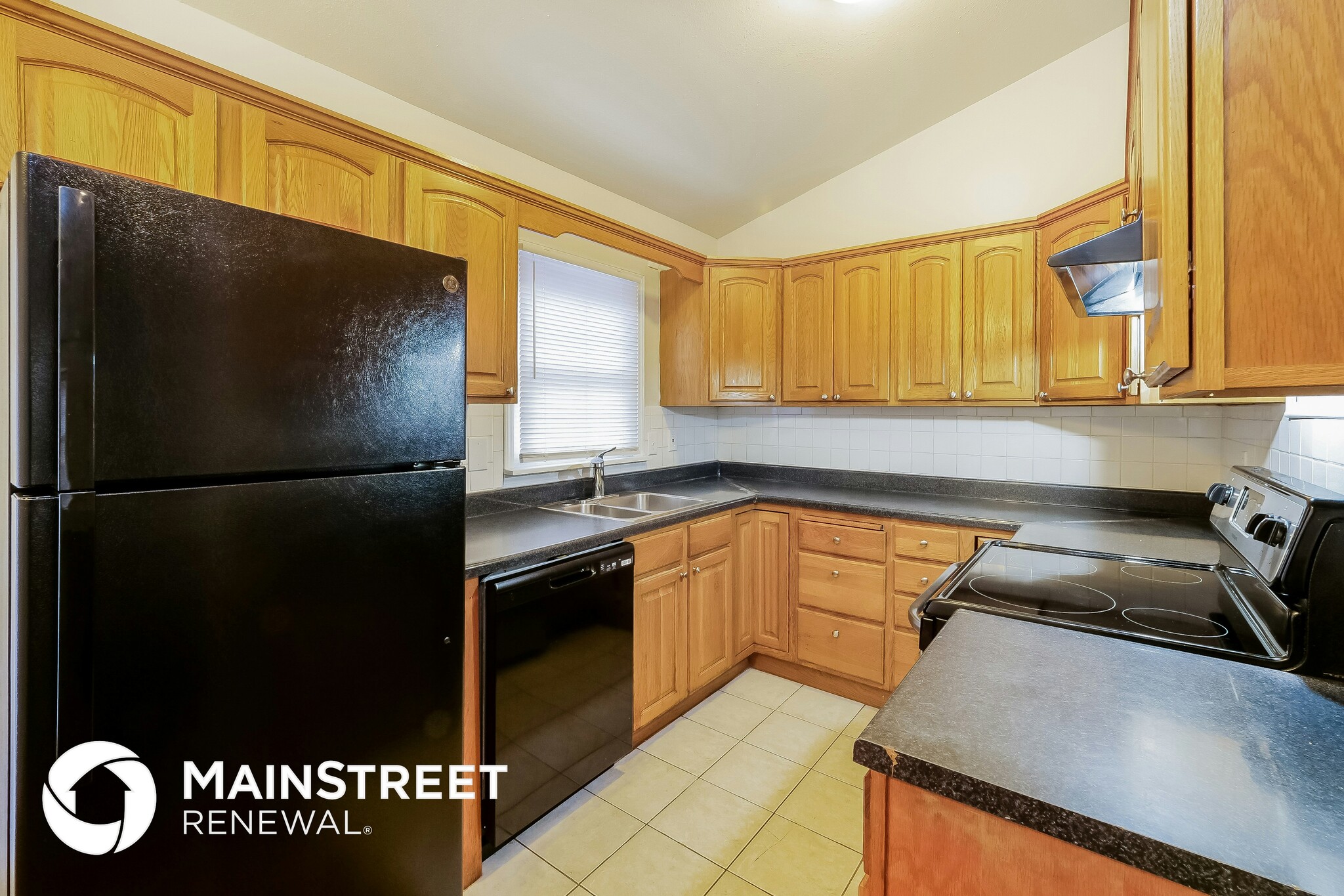 Building Photo - 513 Melrose St