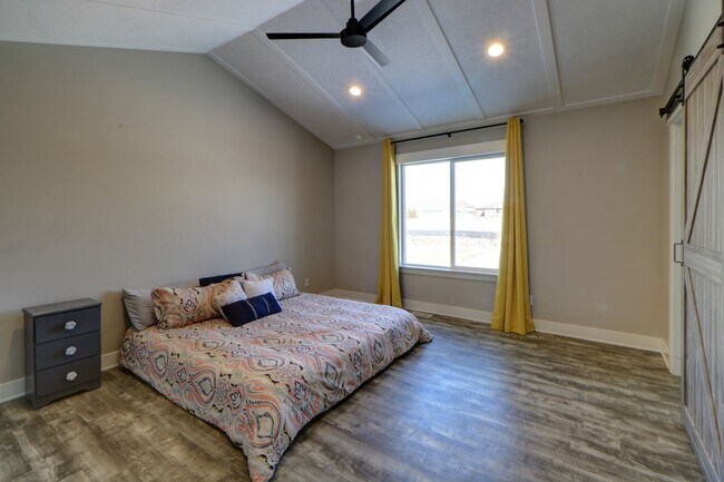 Building Photo - Single Family Lehi Home