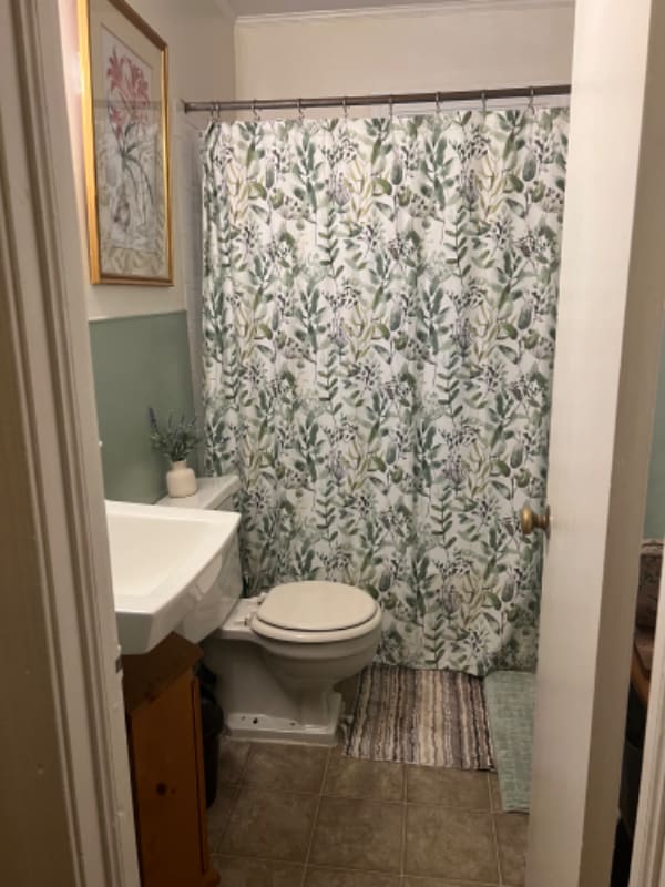 Building Photo - 11 Davie Cir